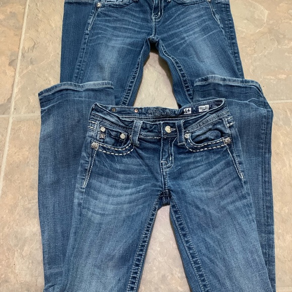 2 pairs Miss Me Jeans Boot Cut Girls Size 14 light wash denim rhinestones - Picture 4 of 12